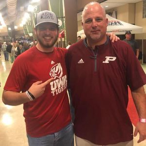 Meet your Posher, Hunter